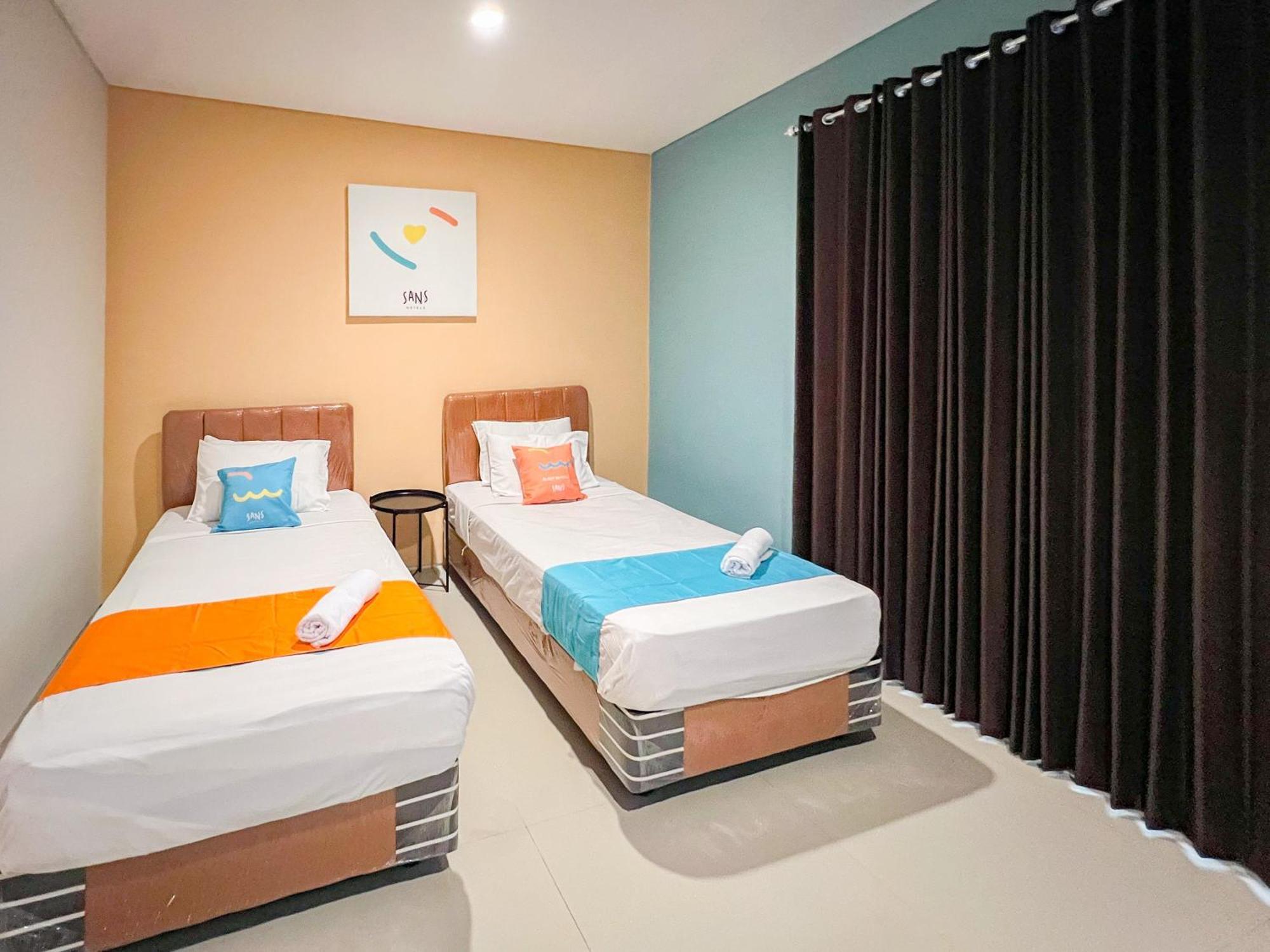 Sans Stay Bukit Palma Citraland Surabaya Kültér fotó